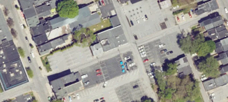144 Howard St