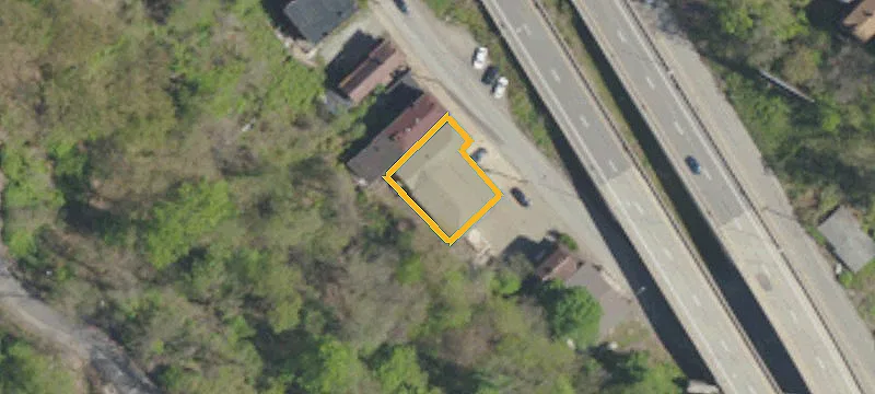 1306 Electric Ave