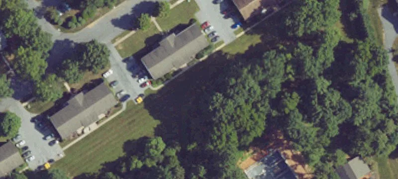 1090 Peggy Dr