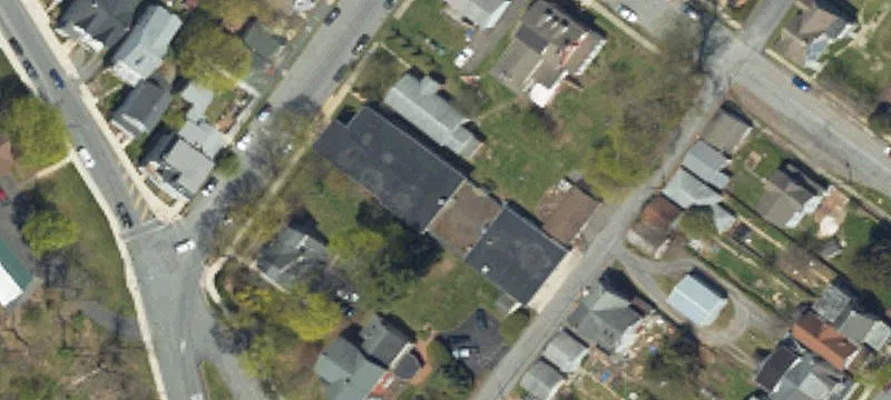 104 Ctr St