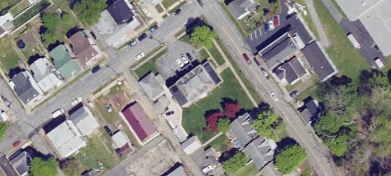 100 4th St