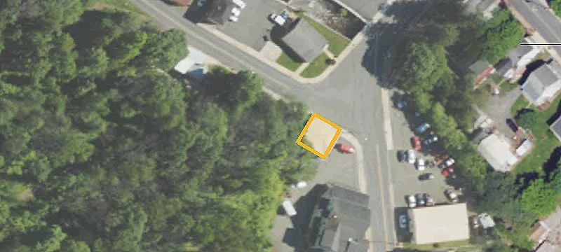 1803 Main St