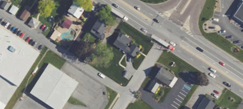 144 Ctr Ave
