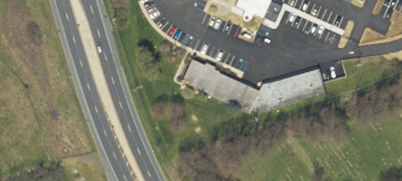 3213 Macarthur Rd
