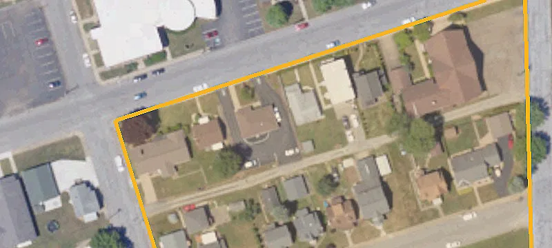 2015 Main St