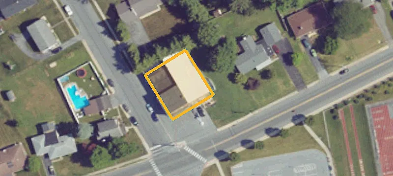601 High St