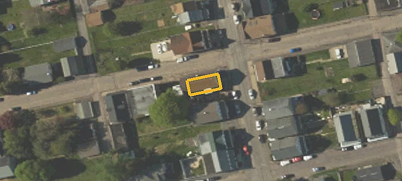 700 James St