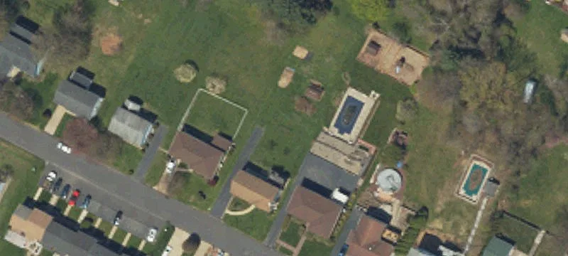30 Clarks Ln