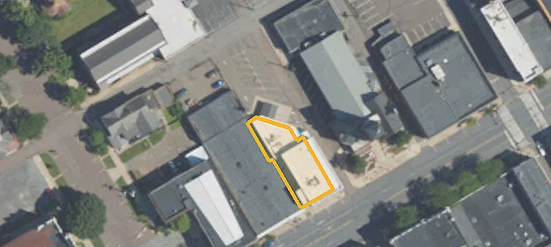 37 Main St