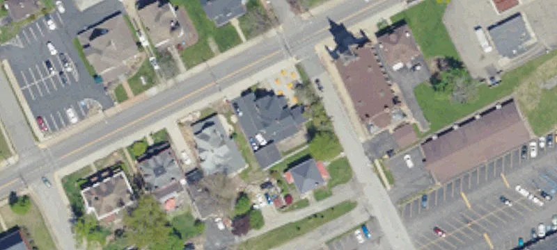 303 Lincoln Ave