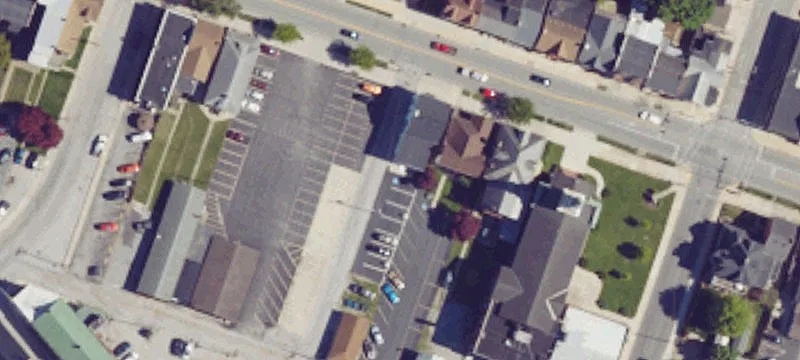 121 York St