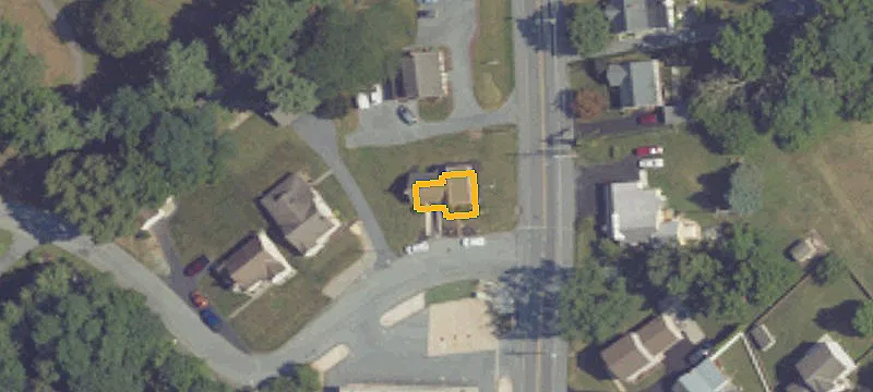 300 Main St