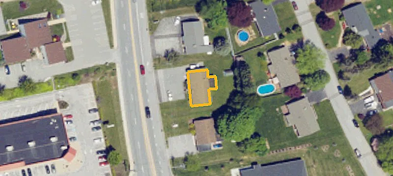 825 Edgewood Rd