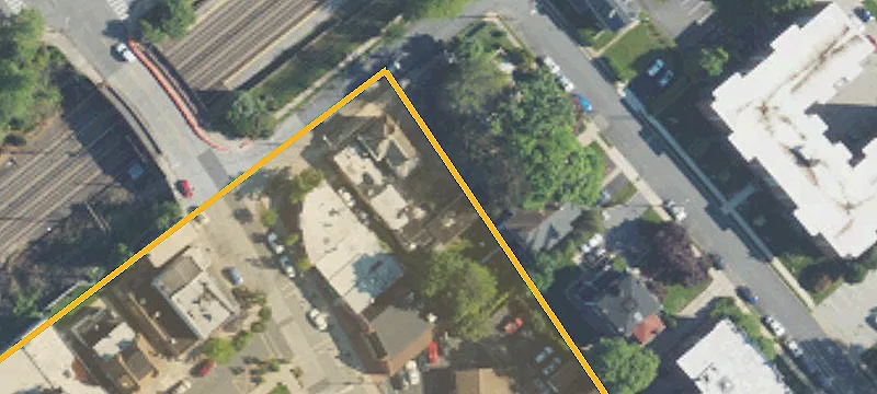 100 Hinckley Ave