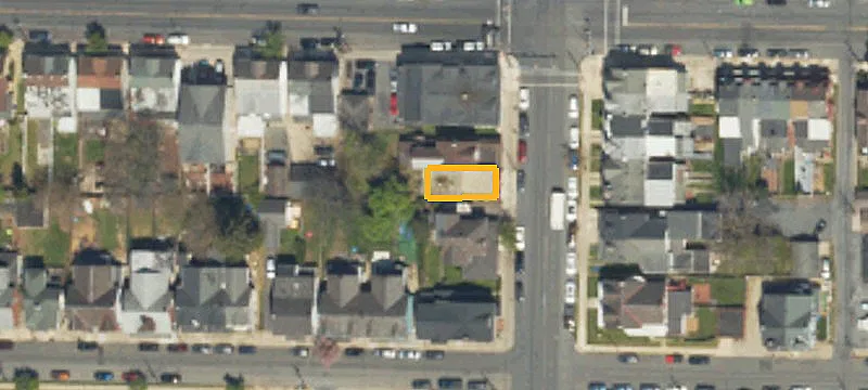 739 Linden St