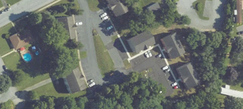 210 Hemlock Ct