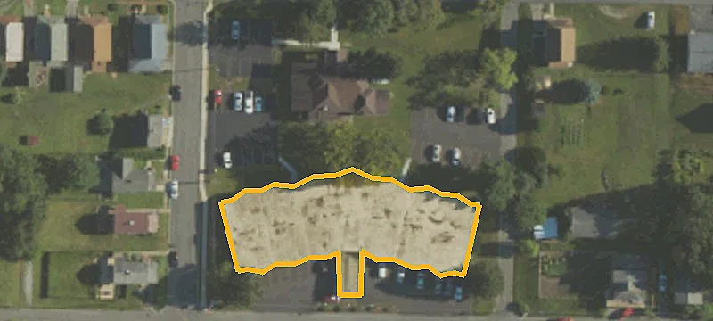 312 Lloyd St