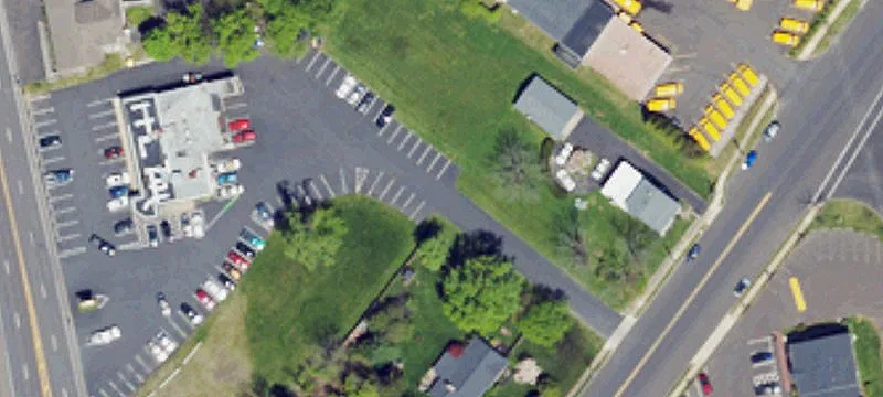 860 Easton Rd