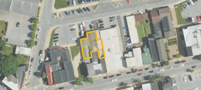121 Lancaster Ave