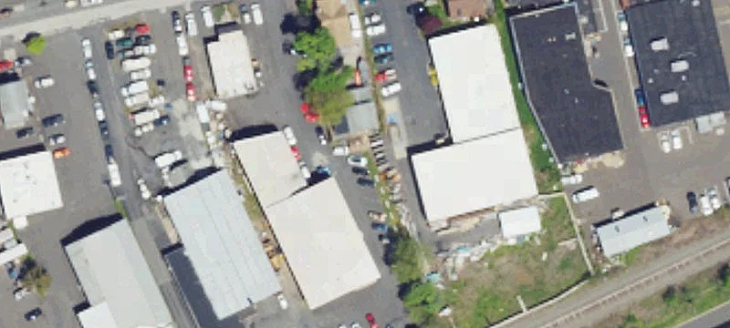 2537 Wyandotte Rd