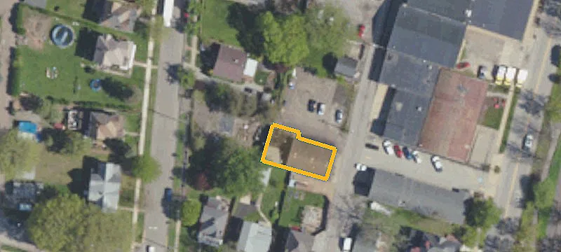 709 Cedar Way