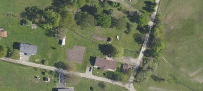 28 Elizabeth Dr