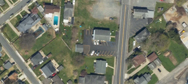 915 Exeter Ave
