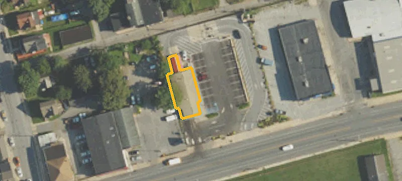 823 Lincoln Hwy