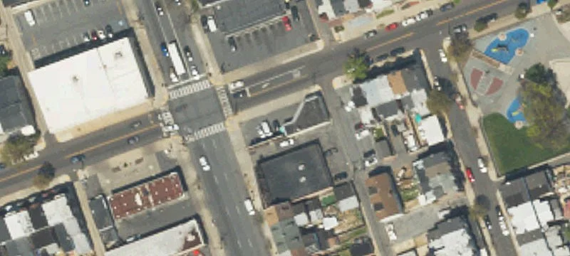 647-649 7th St