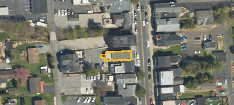 628 Main St