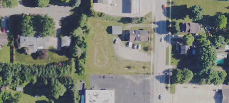 9046 Main St