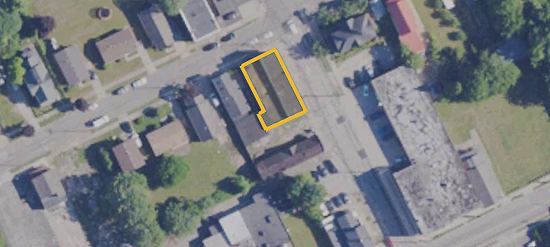 17th 1710th Cherry St