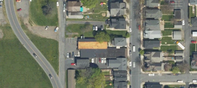 320 Main St