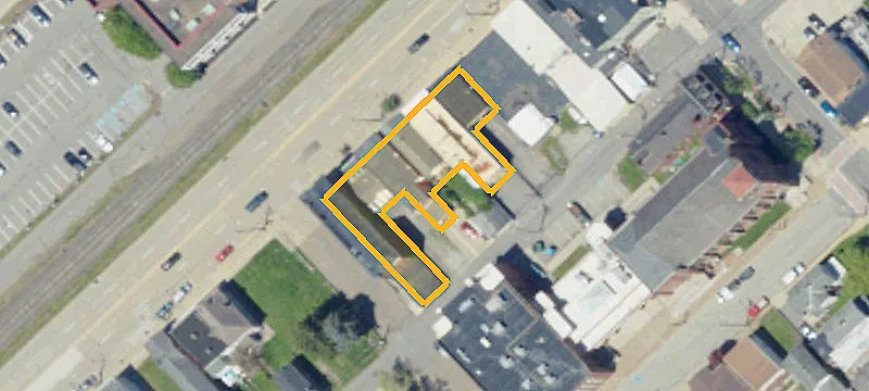 325 Main St