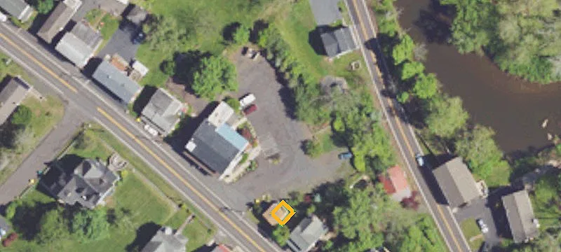 3164 Main St