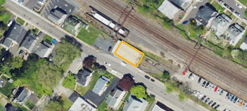 221 Glenwood Rd