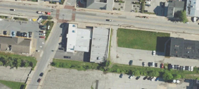 64 4th St