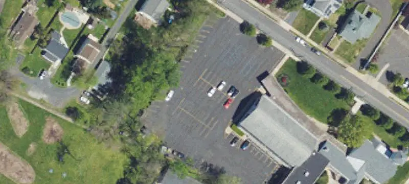33 Lehman Ave
