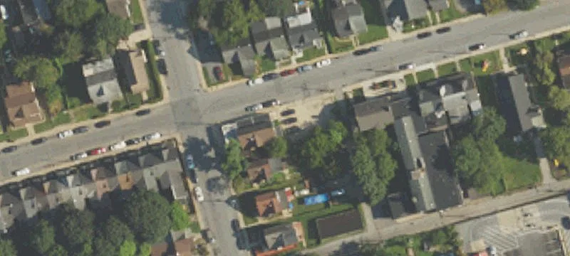 31 8th Ave
