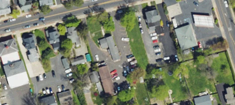 132 Maple Ave