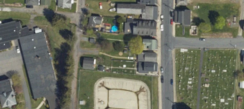 82 Garibaldi Ave