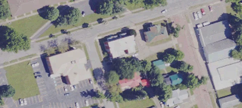 212 Pleasant St