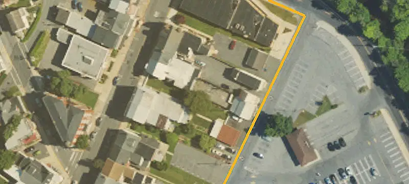 126 Main St