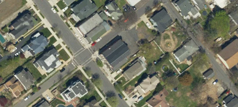 126 Luzerne Ave