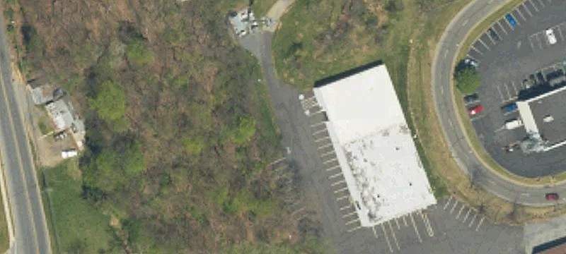 1906 Macarthur Rd Rear