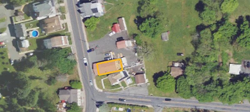 1672 Main St