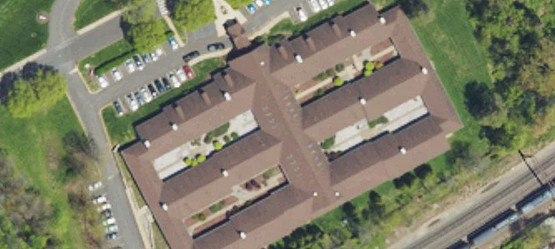 250 Mnr Ave