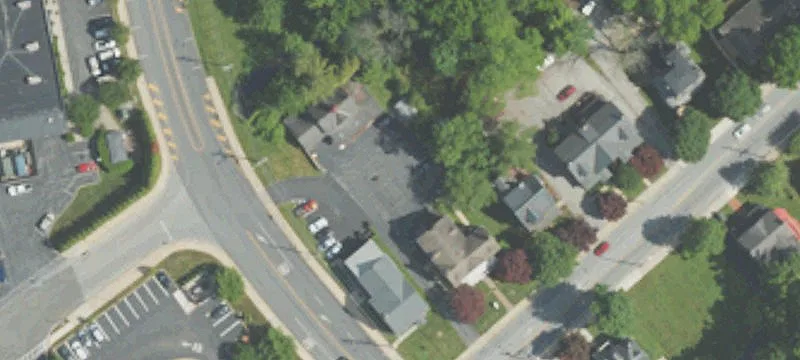 305 Lancaster Ave