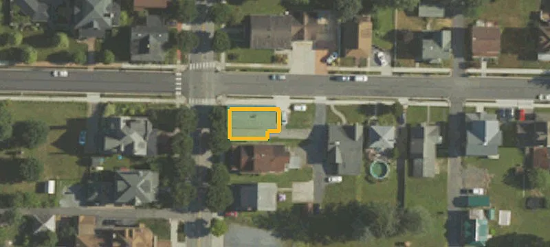 320 Ctr St