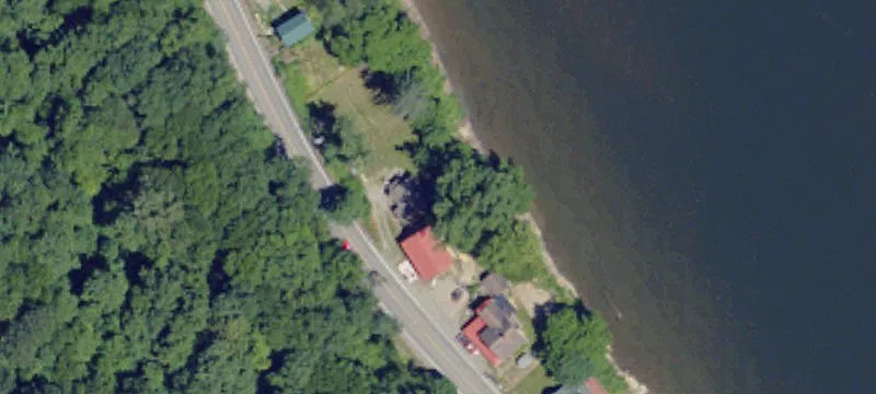 738 Riverview Dr